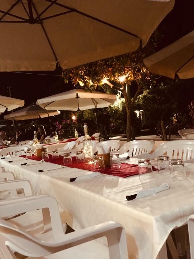 Tindari Village Camping フルナリ エクステリア 写真