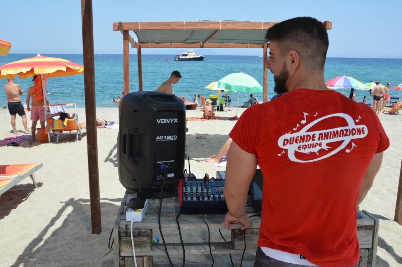 Tindari Village Camping フルナリ エクステリア 写真